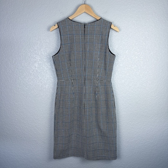 Ann Taylor Plaid Knit Sheath Dress 4 - Split Neck, Sleeveless, Office Siren - Picture 5 of 9